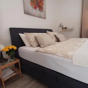 Alma Apartment