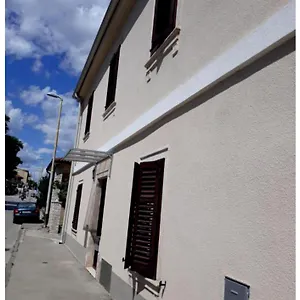 Vanesa Apartment